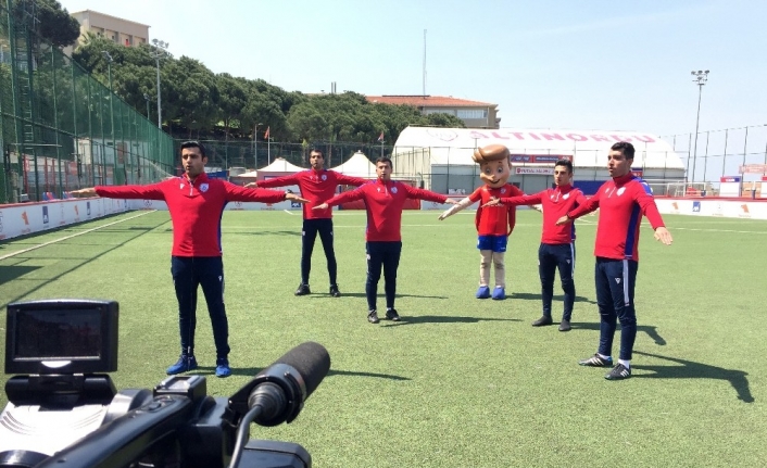 Altınordu’dan minik futbolculara videolu antrenman