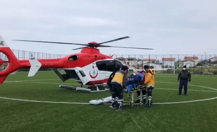 Avşa Adası’ndan helikopter ambulansla sevk edildi