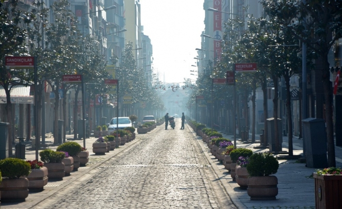 Balıkesir sessizliğe büründü