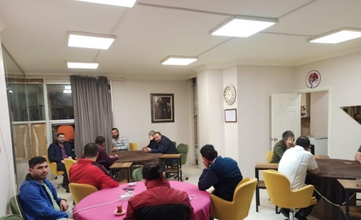Bursa’da kumarhaneye baskın