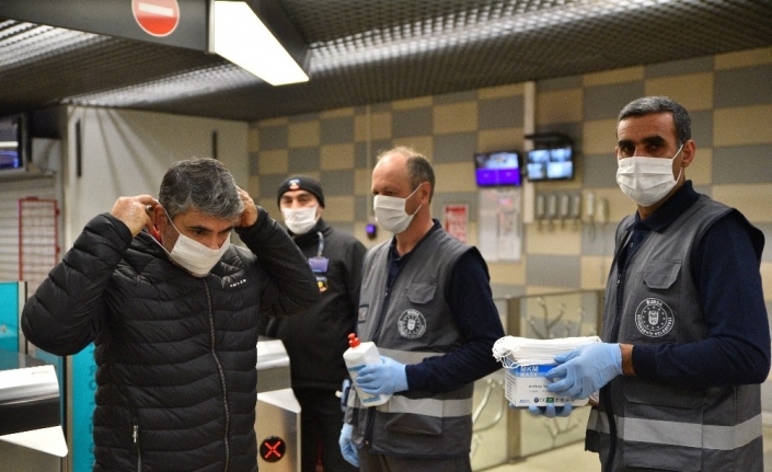 Bursa’da maskeler Büyükşehir’den