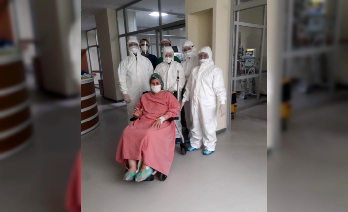 Çanakkale’de Covid-19’u yenen hasta yataklı servise alındı