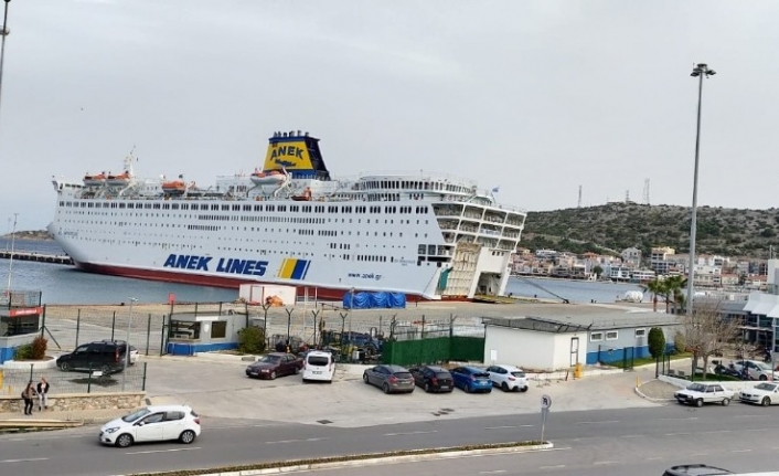 Çeşme’ye gelen kruvaziyer, Pire’de karantinada