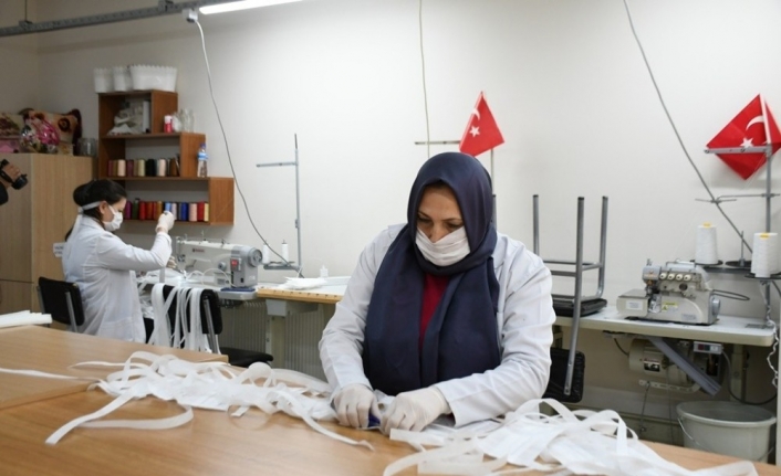 İnegöl Belediyesi 35 bin maske üretti