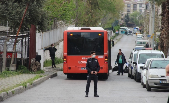 Kanun yürürlüğe girdi; İzmir’de cezaevlerinden tahliyeler başladı