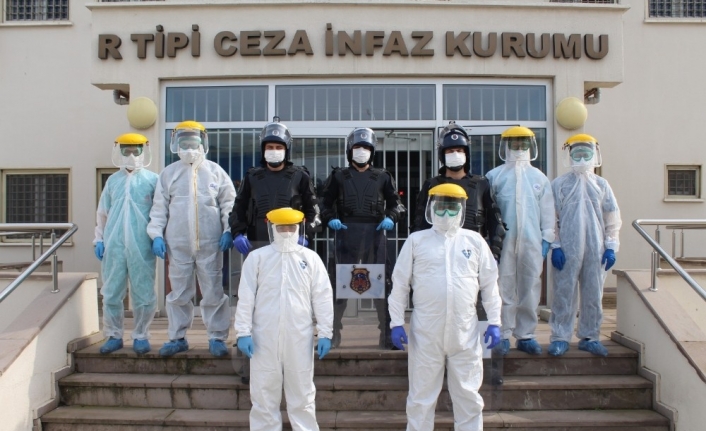 Menemen Hatundere Cezaevi personeli kendilerini izole etti