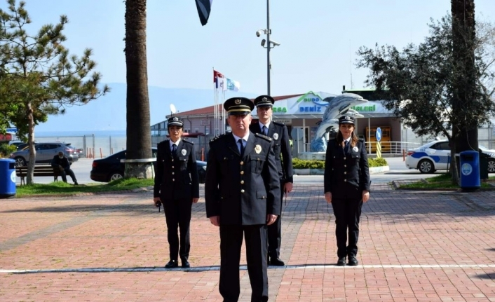 Polis haftasına sessiz kutlama