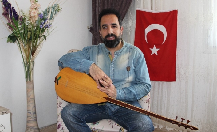 Salgın nedeniyle işleri iptal olunca beste yaparak katkı sundu