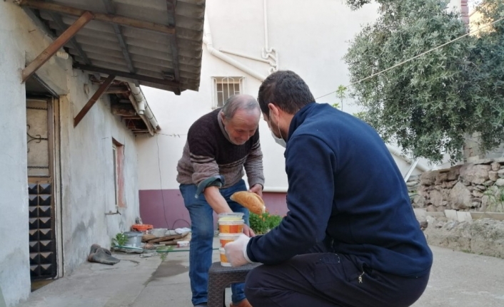 Sındırgı’da iftar çadırı evlere geldi