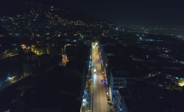 Sokağa çıkma kısıtlaması sonrası Bursa sokakları havadan böyle görüntülendi