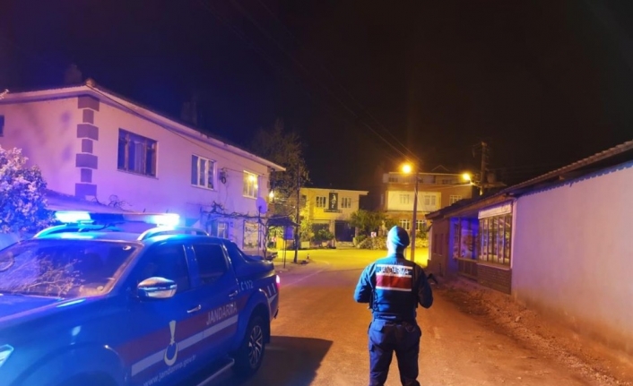 Balıkesir’de jandarma ekipleri huzur uygulaması yaptı