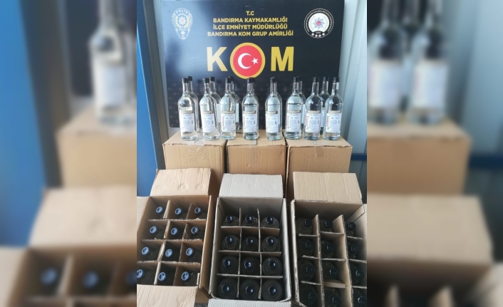 Bandırma’da kaçak tütün ve içki operasyonu