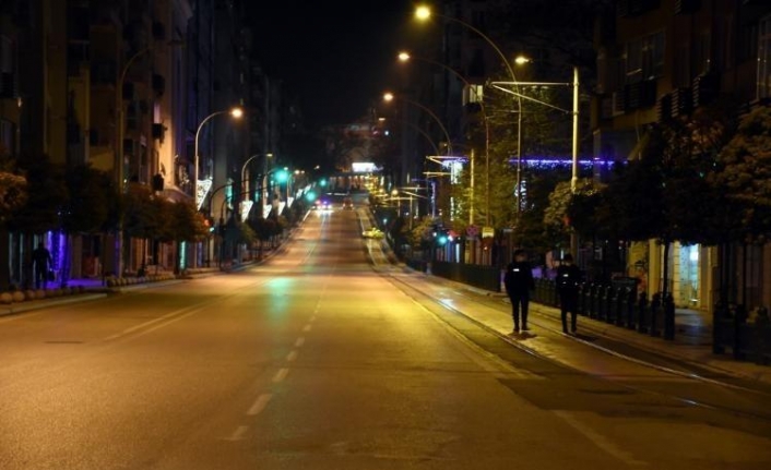 Bursa’da 3 günlük sokağa çıkma kısıtlaması başladı