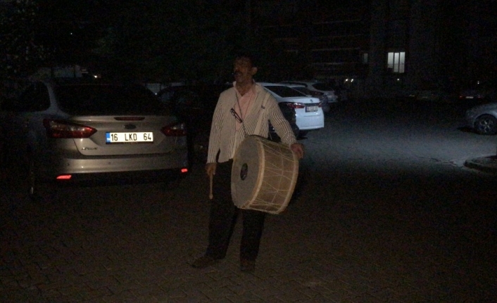Bursa’da gönüllü davulcular sokaklarda