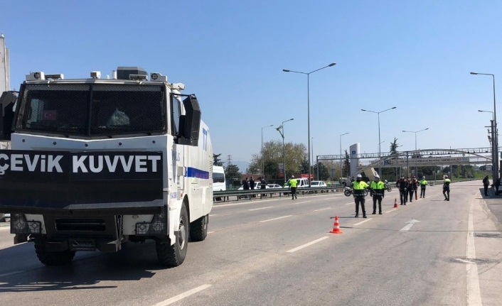 Bursa’da sokağa çıkmanın faturasını ağır ödediler