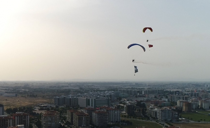 Çiğli’de 19 Mayıs coşkusu göklere taşındı