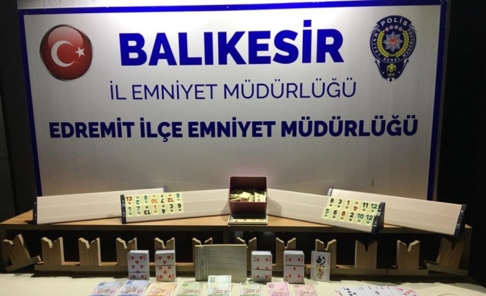 Kumarhaneye çevrilmiş eve baskın