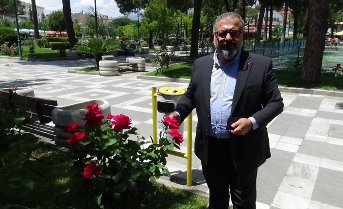 Ayasofya tartışmalarına yazdığı dizeler ile katıldı