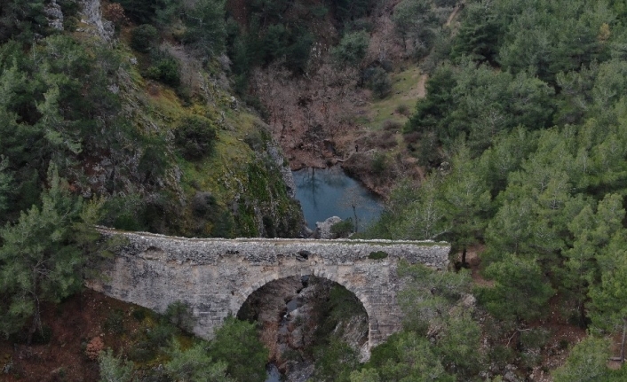 Bu kemeri gören hayran kalıyor