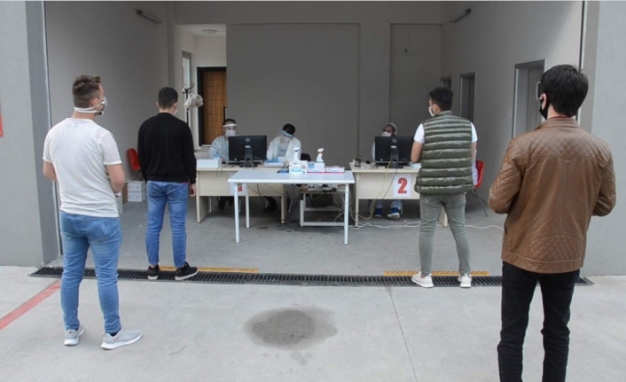 Bursa’da asker adaylarına korona virüs testi