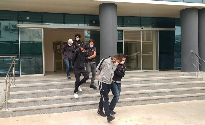 Bursa’daki uyuşturucu operasyonu şüphelileri adliyeye sevk edildi