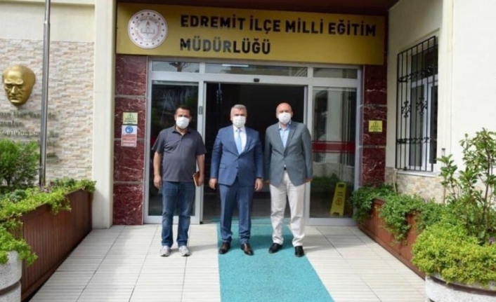 Canbey, Edremit İlçe Milli Eğitim’i ziyaret etti