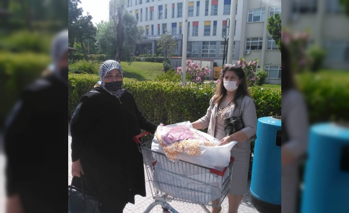 Hastanede yatan çocukları pijamayla mutlu ettiler