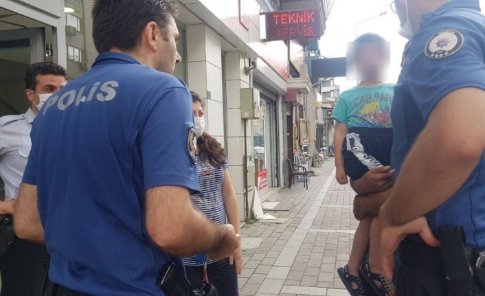 En büyük mağdur çocuklar oluyor...Sokak ortasında boşanma tartışması karakolda bitti