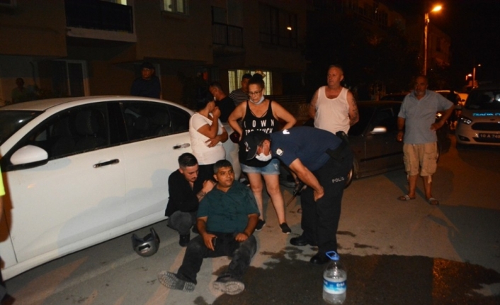 Yoldaki çukuru fark etmeyen motosiklet sürücüsü az daha ölüyordu