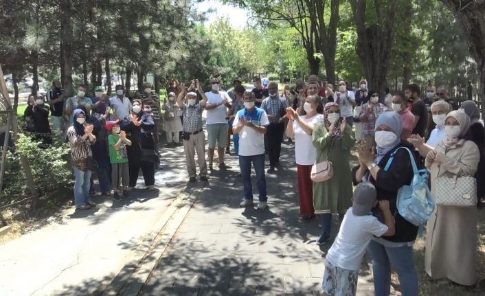 18 ayda bitecek daireler 3 yıldır tamamlanamayınca hak sahipleri isyan etti