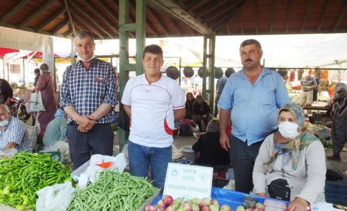 Balıkesir’de organik ürünler yok satınca belediye pazar açtı