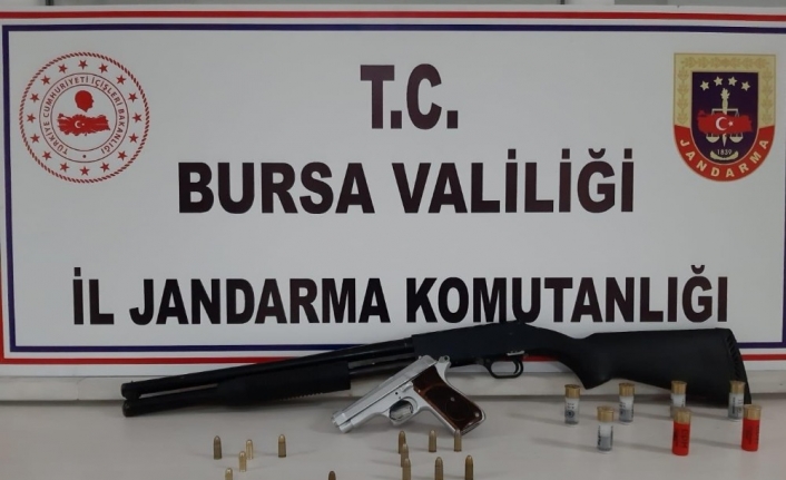 Bursa’da silah ticareti yapanlara operasyon