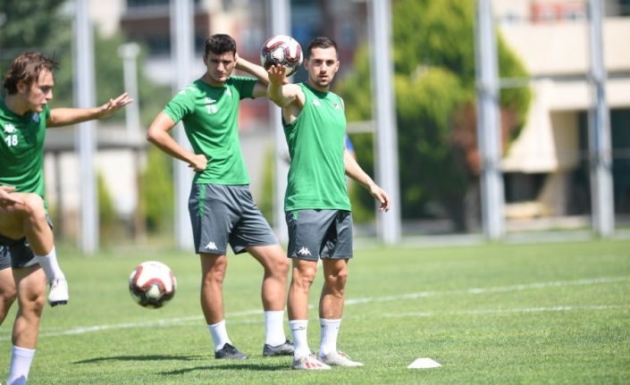 Bursaspor hazırlıklarını sürdürüyor