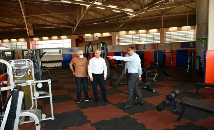 Fitness salonu sporcuların hizmetine girdi