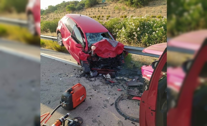 İzmir-Çeşme otoyolunda kaza: 1 ölü, 1 yaralı