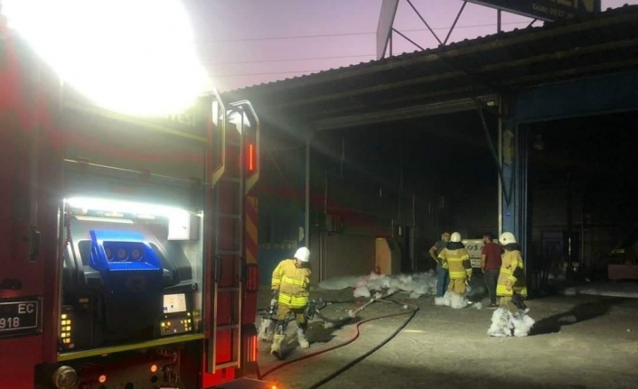 İzmir’de oto tamir atölyesinde patlama paniği