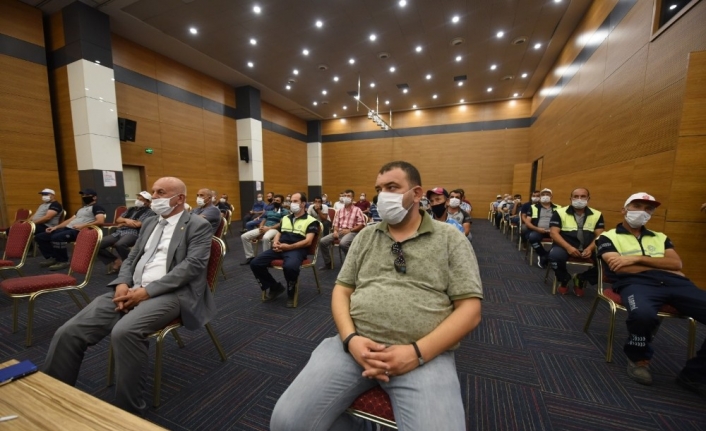 Karesi’de temizlik personeline iş güvenliği eğitimi