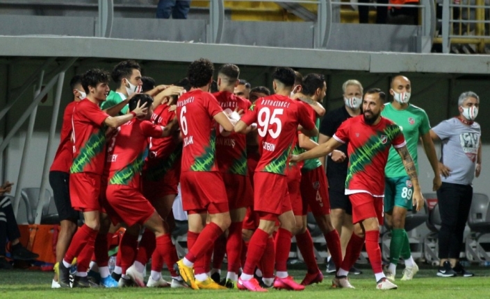Karşıyaka’da hedef 2. Lig