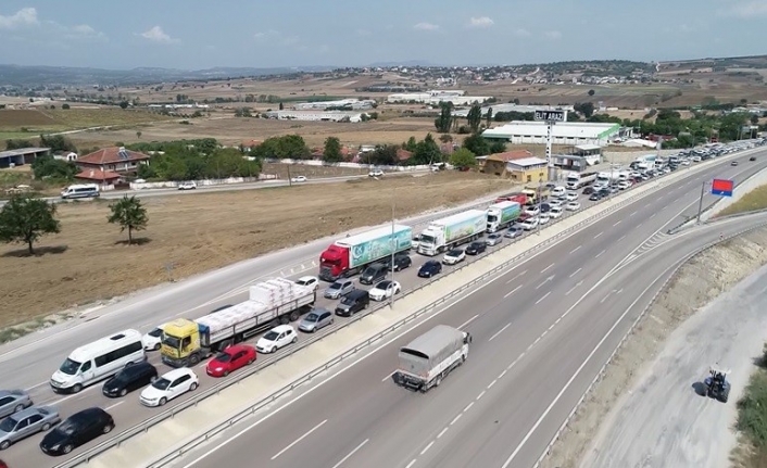 Trafikte bayram yoğunluğu başladı