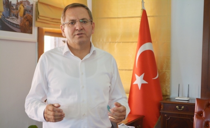 Turistlerin göz bebeği Ayvalık yoğun bir bayrama hazırlanıyor