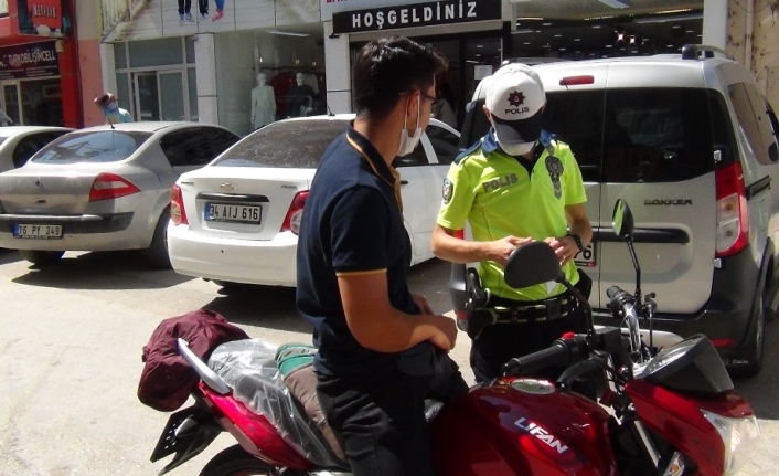 Yeni aldığı motosikletiyle ters yöne girince ceza yedi