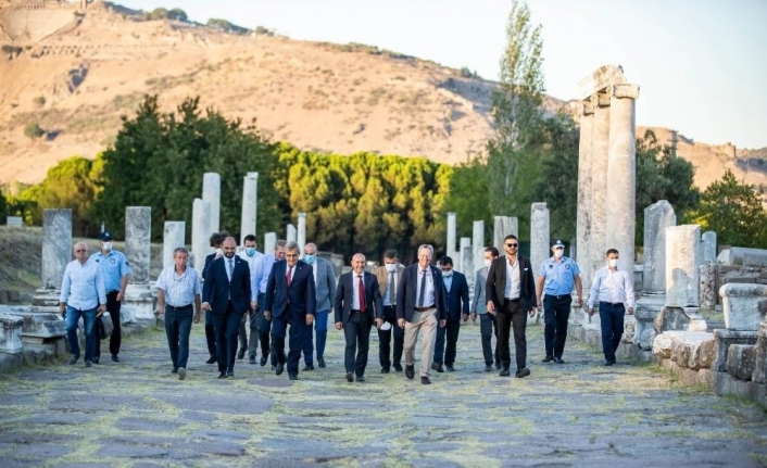 2 bin 400 yıllık Asklepion Tiyatrosu’nda tarihi karar