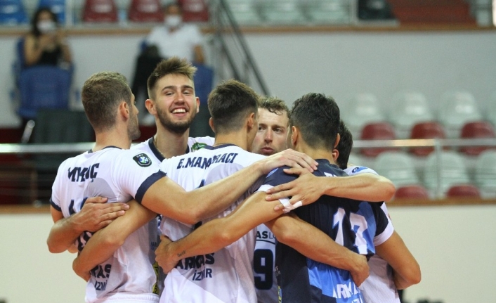 6. TSYD İzmir Voleybol Turnuvası’nda ilk maçın galibi Arkas Spor
