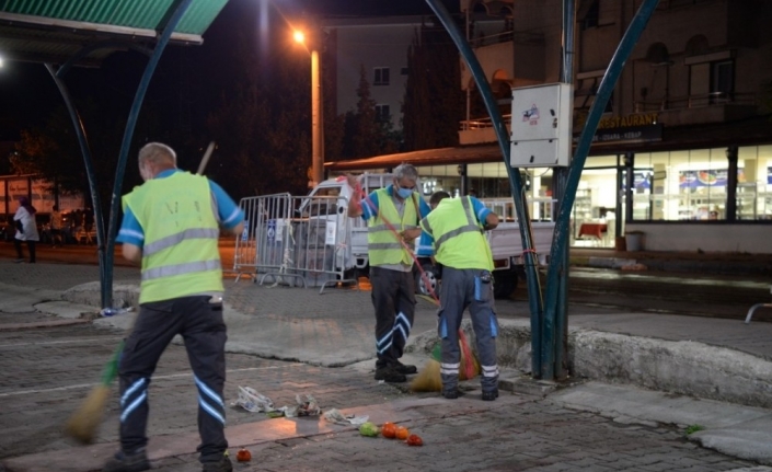 Altıeylül’de bayram sonrası yoğun temizlik