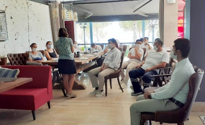 Ayvalık’ta gıda ve su sektöründe çalışanlar için hijyen eğitimi