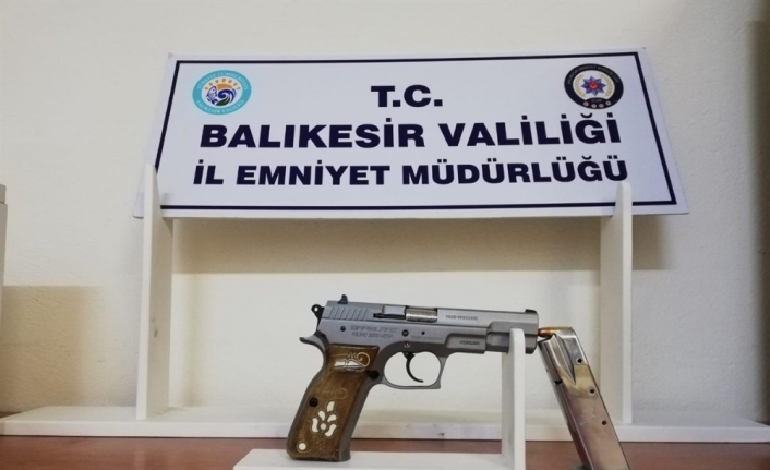 Balıkesir’de polis son 1 ayda 19 silah yakaladı