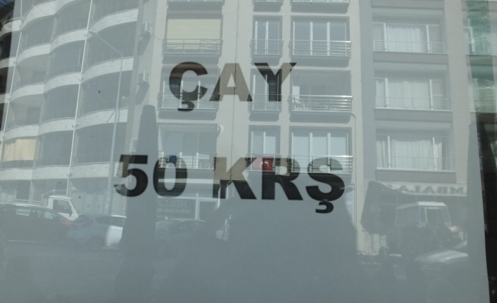 Balıkesirli kahveci çayı 50 kuruş yaptı müşterileri arttı