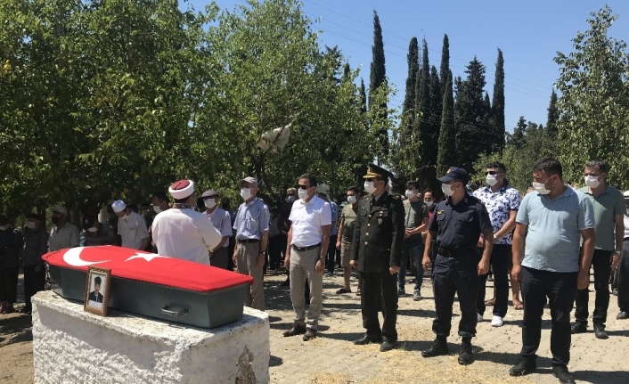Burhaniye’de Kıbrıs gazisi Gürsoy toprağa verildi.