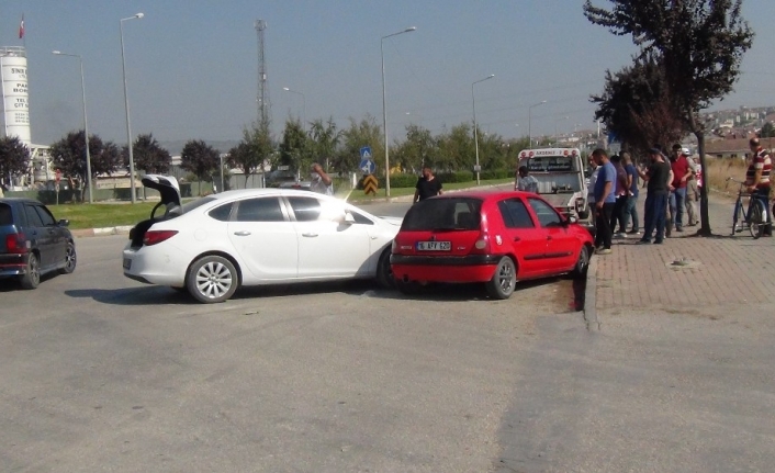 Bursa’da kaza: 2 yaralı