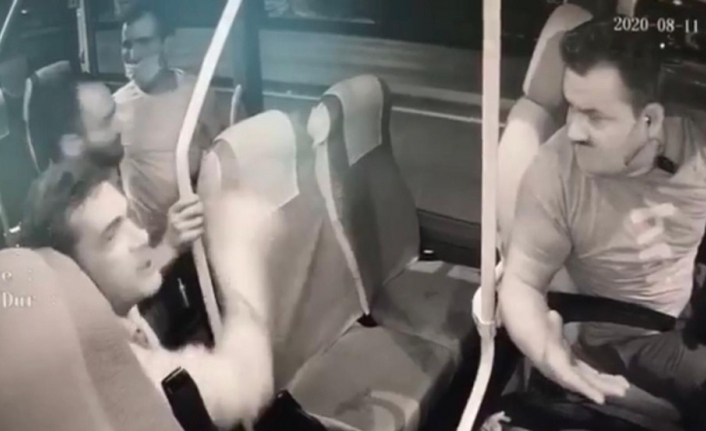 Bursa’da minibüs şoförü ve mahalle bekçisi iki kişi tarafından minibüsün içerisinde darp edildi